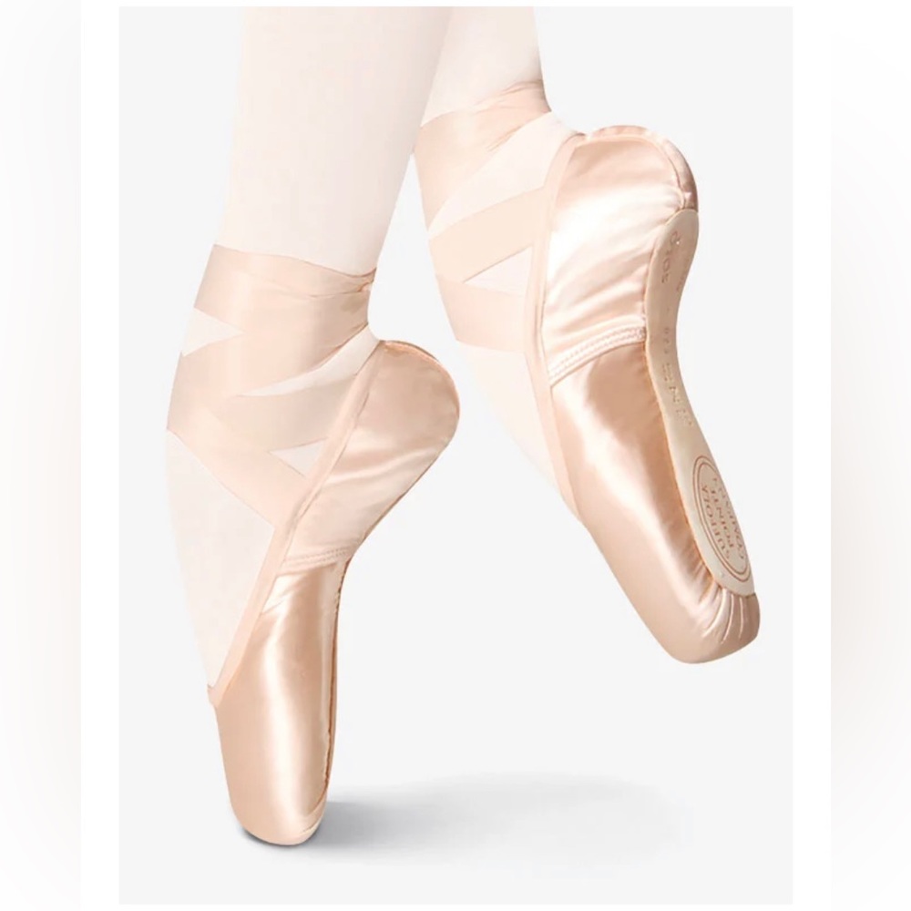 Suffolk Pointe Shoes